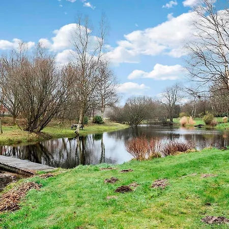 2 Bedroom Awesome In Prázdninový dům *