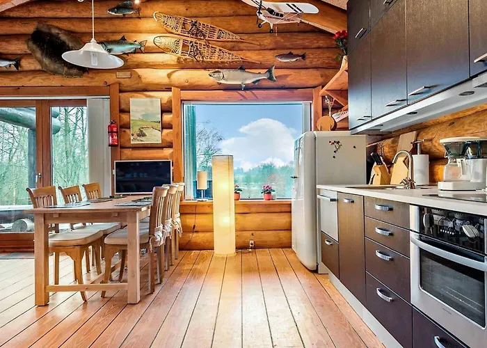 Σπίτι διακοπών 2 Bedroom Awesome In