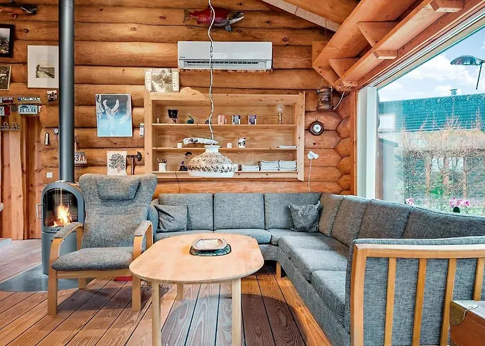 2 Bedroom Awesome In Casa vacanze Kibæk